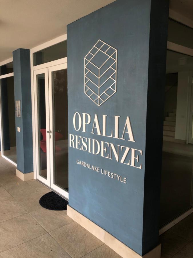 Opalia Residence - Stella Garda Lake Lifestyle بسكييرا ديل غاردا المظهر الخارجي الصورة