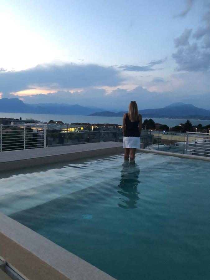 Opalia Residence - Stella Garda Lake Lifestyle بسكييرا ديل غاردا المظهر الخارجي الصورة