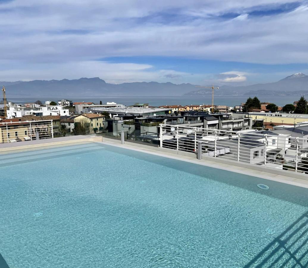Opalia Residence - Stella Garda Lake Lifestyle بسكييرا ديل غاردا المظهر الخارجي الصورة